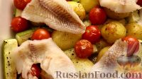 Рыбное филе, запечённое с кабачками и картошкой
