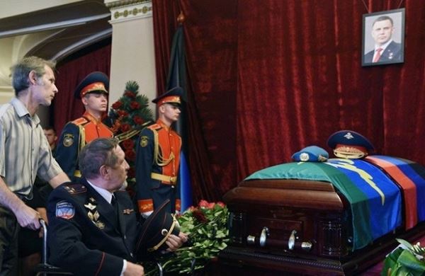 <br />
Захарченко похоронили в Донецке с воинскими почестями&nbsp<br />
