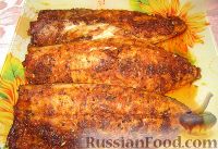 Запеченная скумбрия с чесноком и паприкой